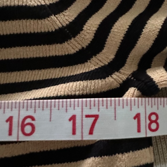 Ann Taylor Women's Elegant Navy Blue Tan Stripe Pullover Top Size Medium NWOT - Picture 5 of 7